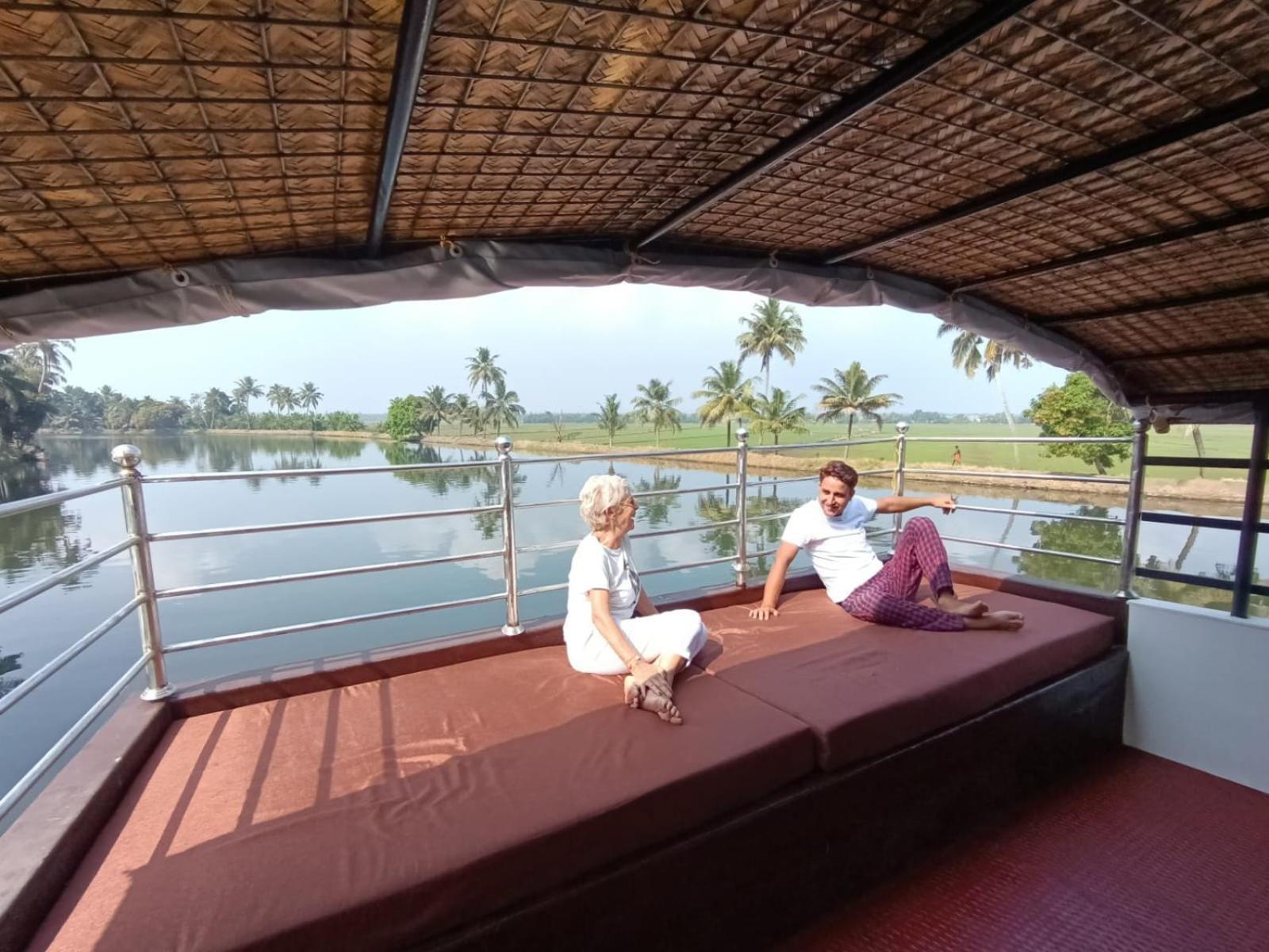 Tripsea Beach Villa Alappuzha Buitenkant foto